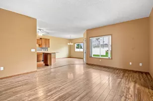 621 Ashley Ln, Owatonna, MN 55060 - Photo 12
