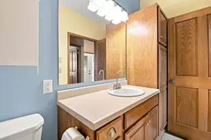 621 Ashley Ln, Owatonna, MN 55060 - Photo 22