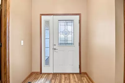 621 Ashley Lane, Owatonna, MN 55060 - Photo 2