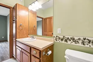 621 Ashley Ln, Owatonna, MN 55060 - Photo 18