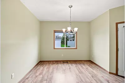 621 Ashley Lane, Owatonna, MN 55060 - Photo 10