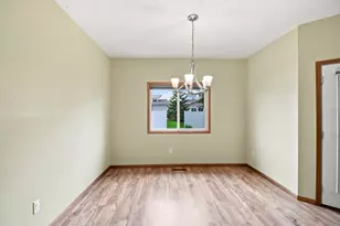 621 Ashley Ln, Owatonna, MN 55060 - Photo 10