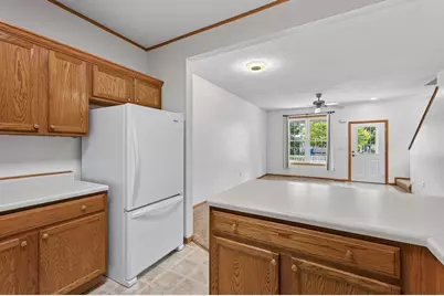 1012 Heldt Street, Chaska, MN 55318 - Photo 8