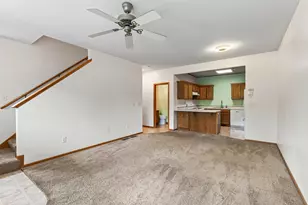 1012 Heldt St, Chaska, MN 55318 - Photo 4