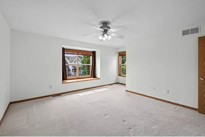 1012 Heldt Street, Chaska, MN 55318 - Photo 10