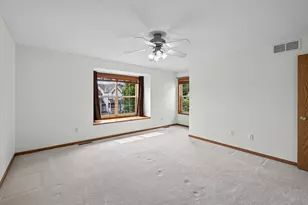 1012 Heldt St, Chaska, MN 55318 - Photo 10