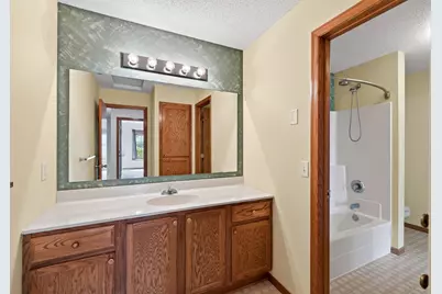 1012 Heldt Street, Chaska, MN 55318 - Photo 14