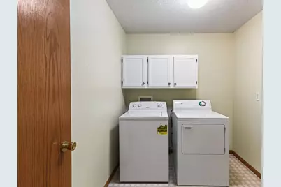 1012 Heldt Street, Chaska, MN 55318 - Photo 20