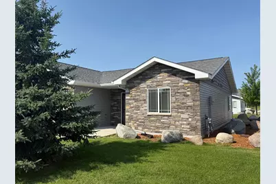 1615 30th Street NW #23, Bemidji, MN 56601 - Photo 2