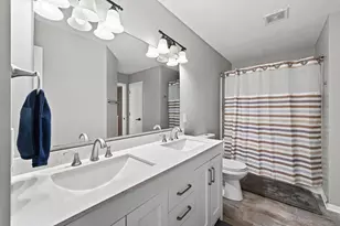 8630 Quarry Ridge Ln, Woodbury, MN 55125 - Photo 26