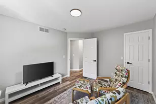 8630 Quarry Ridge Ln, Woodbury, MN 55125 - Photo 22