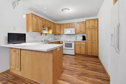 702 Sunset Lane, Mora, MN 55051 - Photo 4