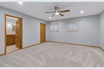 20635 Hughes Avenue W, Lakeville, MN 55044 - Photo 22