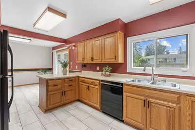 8730 Portland Avenue S, Bloomington, MN 55420 - Photo 8