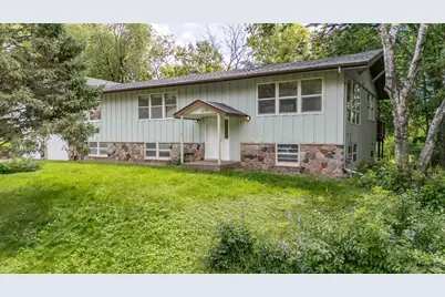 1212 44 1/2 Avenue NE, Columbia Heights, MN 55421 - Photo 2