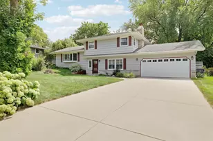 4541 Heritage Hills Cir, Bloomington, MN 55437 - Photo 1