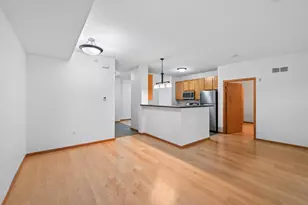 2565 Franklin Ave, Saint Paul, MN 55114 - Photo 6