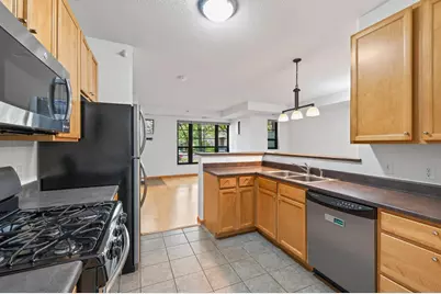 2565 Franklin Avenue #102, Saint Paul, MN 55114 - Photo 12