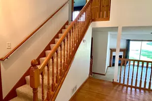 1567 Dublin Ct, Shakopee, MN 55379 - Photo 2