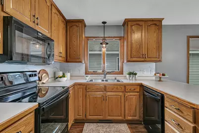914 Willow Grove Circle, Waite Park, MN 56387 - Photo 12