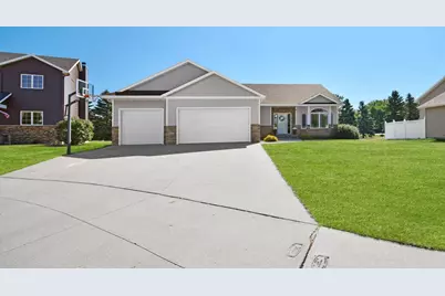 4026 39th Street S, Moorhead, MN 56560 - Photo 1
