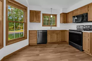 12973 Eastview Ct, Apple Valley, MN 55124 - Photo 14