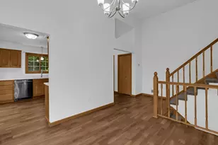 12973 Eastview Ct, Apple Valley, MN 55124 - Photo 10