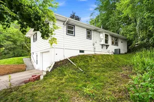 513 7th St, Hudson, WI 54016 - Photo 14