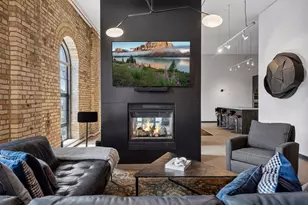 750 S 2nd St, Minneapolis, MN 55401 - Photo 2