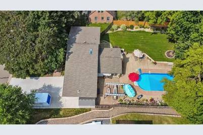 283 Capitol View Avenue, Roseville, MN 55113 - Photo 4
