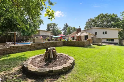 283 Capitol View Avenue, Roseville, MN 55113 - Photo 6