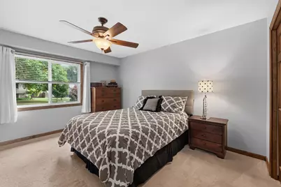 7835 Berkshire Lane N, Maple Grove, MN 55311 - Photo 16