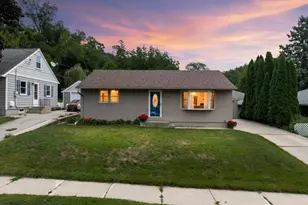 1004 14th Ave NE, Rochester, MN 55906 - Photo 1