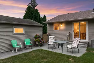 1004 14th Ave NE, Rochester, MN 55906 - Photo 10