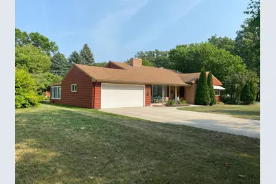 1119 Lake Street, Alexandria, MN 56308 - Photo 2