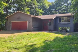 28957 Linden Ave, Lindstrom, MN 55045 - Photo 2