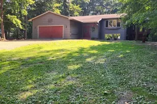 28957 Linden Ave, Lindstrom, MN 55045 - Photo 1
