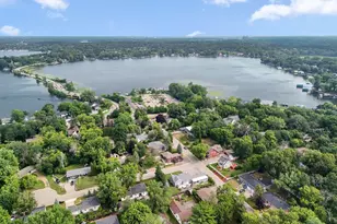 2930 Bay St, Wayzata, MN 55391 - Photo 4