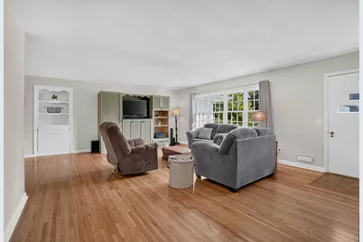 507 N Maple Street, Chaska, MN 55318 - Photo 8