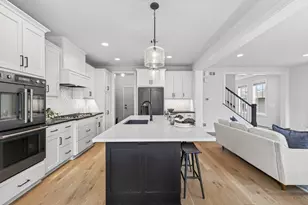 9960 Arrowwood Trl, Woodbury, MN 55129 - Photo 6