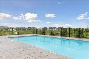 9960 Arrowwood Trl, Woodbury, MN 55129 - Photo 2