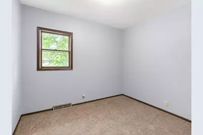 127 Higbie Avenue E, Minnesota Lake, MN 56068 - Photo 18