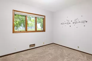 127 Higbie Ave E, Minnesota Lake, MN 56068 - Photo 16