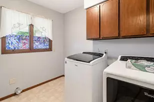 127 Higbie Ave E, Minnesota Lake, MN 56068 - Photo 10