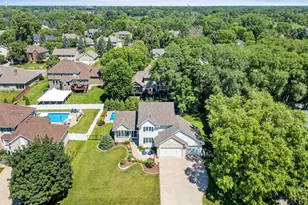 1289 Bucher Ave, Shoreview, MN 55126 - Photo 2