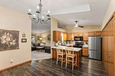14210 44th Place N #1, Plymouth, MN 55446 - Photo 2