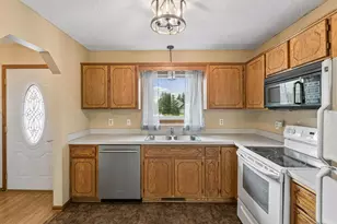 12158 Tulip St NW, Coon Rapids, MN 55433 - Photo 6