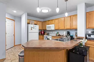 6133 Maclynn Ave NE, Albertville, MN 55301 - Photo 6