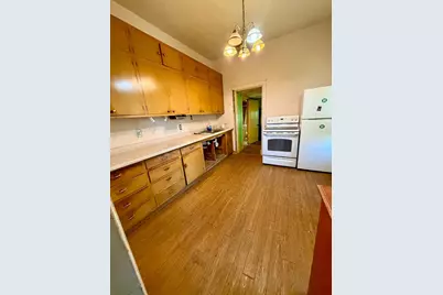 629 E Mark Street, Winona, MN 55987 - Photo 2