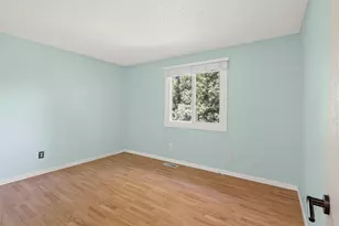 7631 Ontario Blvd, Eden Prairie, MN 55344 - Photo 16